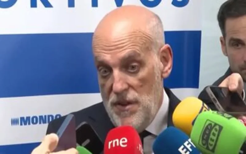 تيباس يطمئن الجماهير: برشلونة يواجه التحديات بقوة 2025